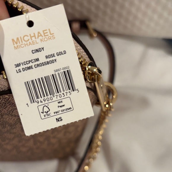 Michael Kors Tan Crossbody Bag with Gold Accents - Picture 6 of 11